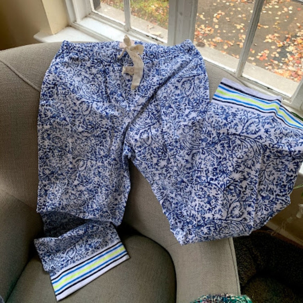 LOVE by Gap pajama bottoms size XS